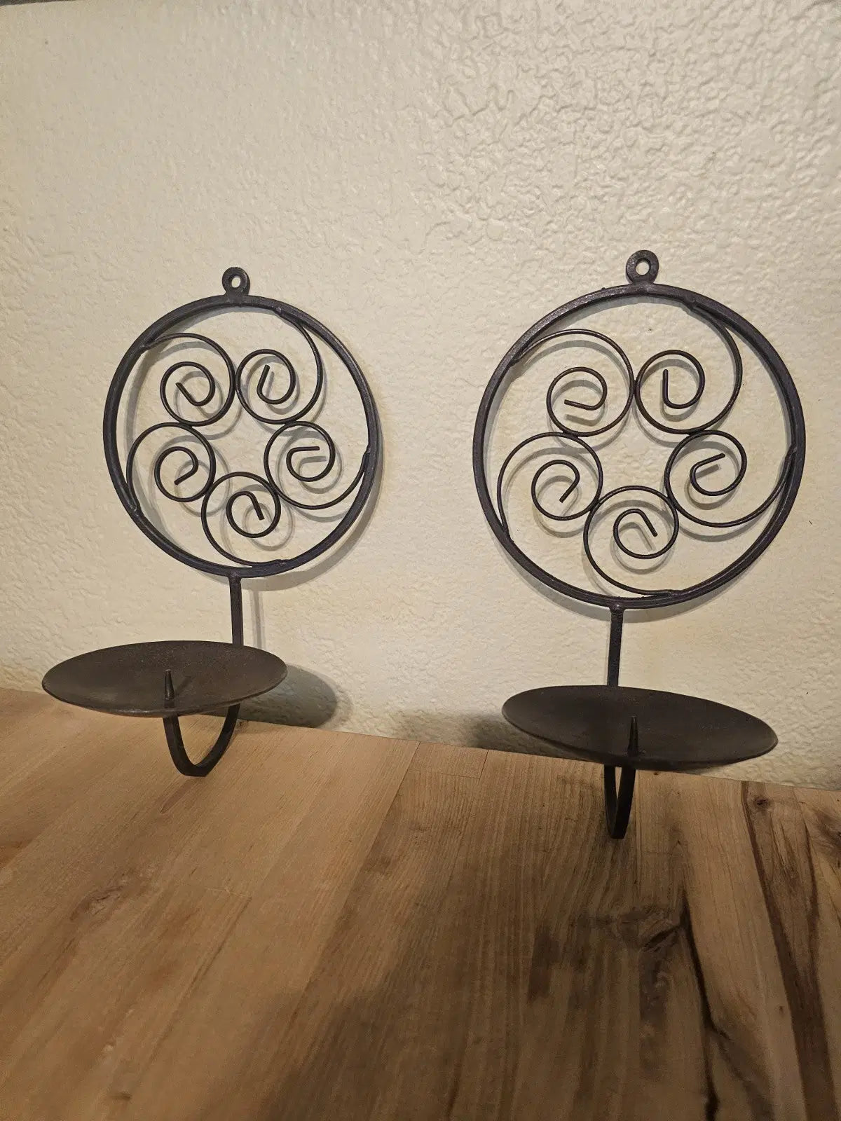 Candle Set of wall sconce used