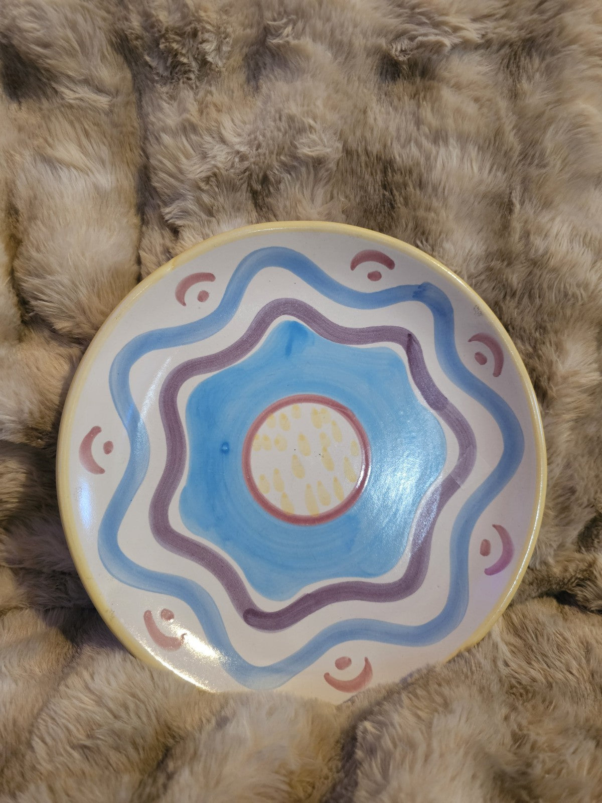 Plate Italian 1 of a kind Solimene beautiful design 9 1/2 size salad plate