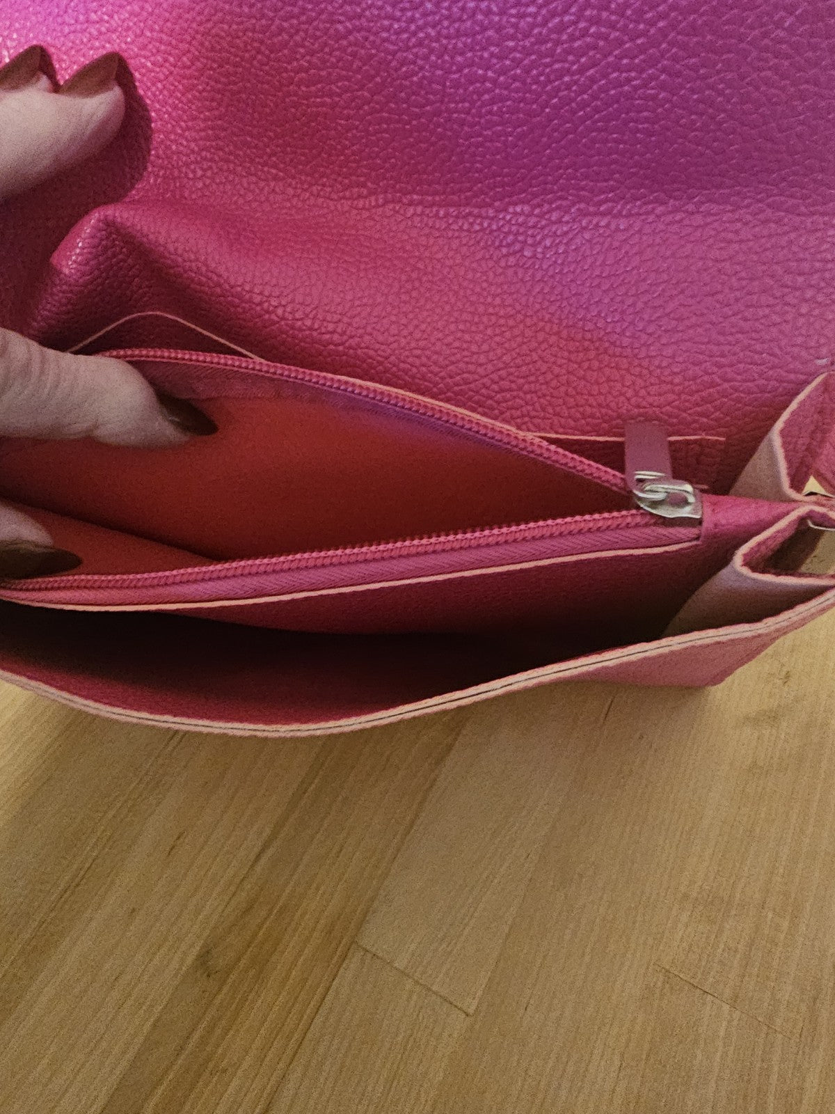 Purse bright hot pink clutch handbag used and in wonderful condition