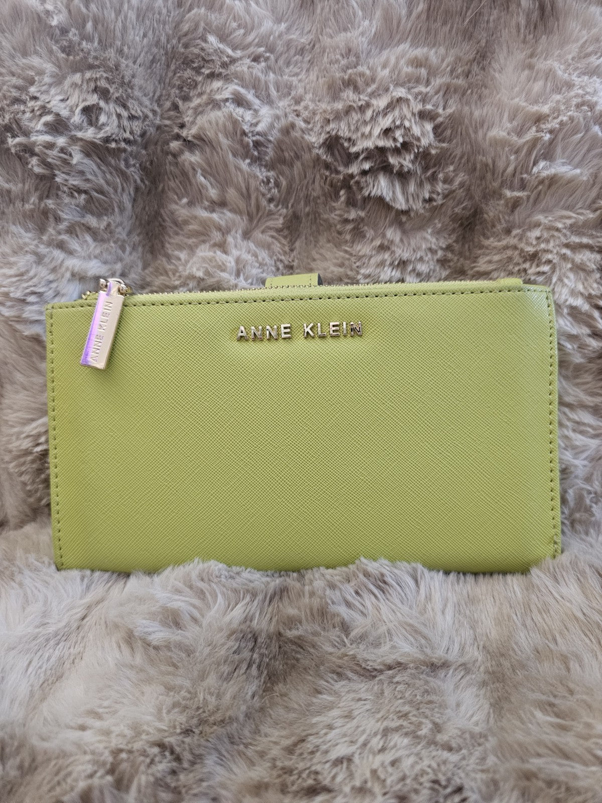 Wallet pistachio green Anne Klein wallet plentiful with compartments