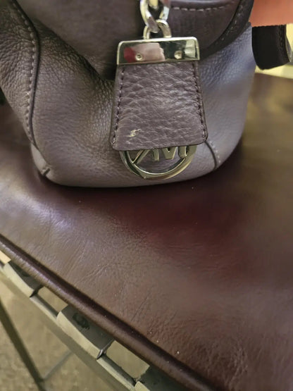 Purse Michael kors handbag used. Buy now holiday is coming