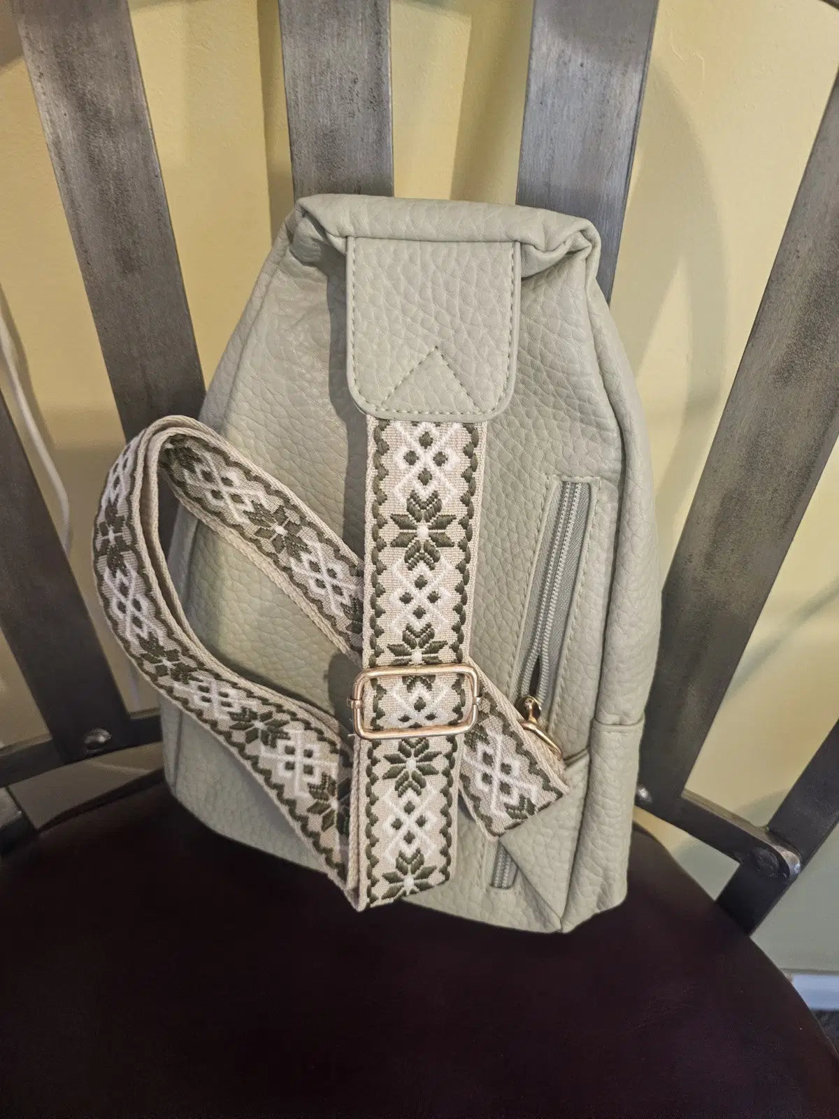 Purse Backpack Wom crossbody type backpack purse 5 zippers pockets gold hardware
