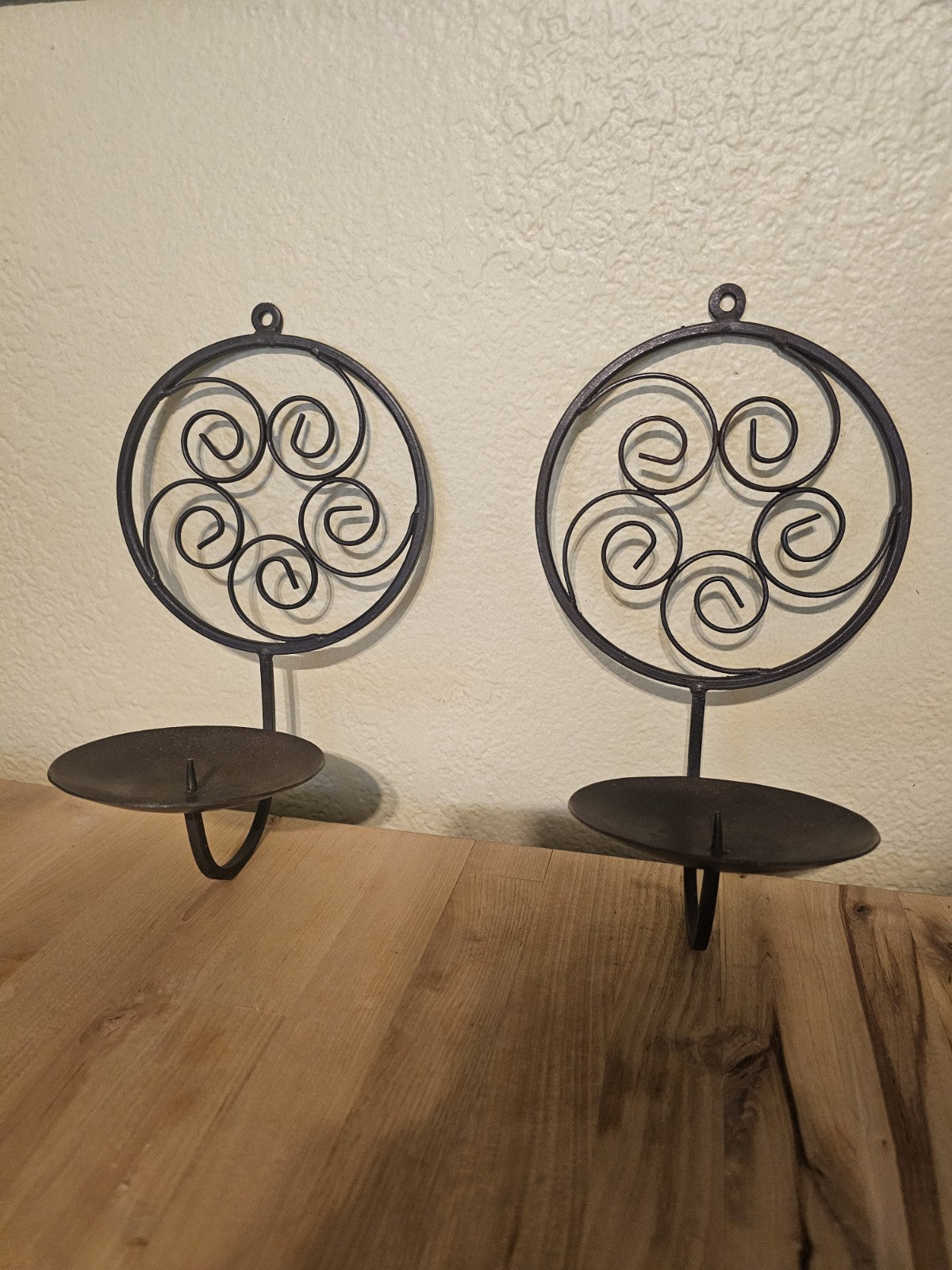 Candle Set of wall sconce used