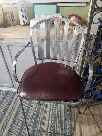 Vintage Woodward Valencia Bar Stool Set