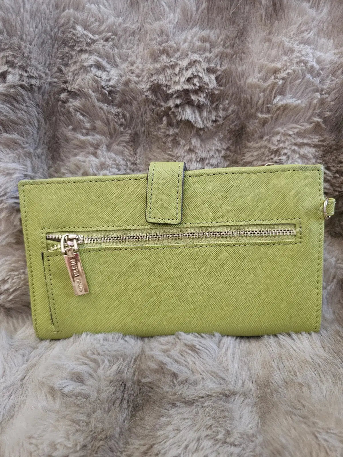 Wallet pistachio green Anne Klein wallet plentiful with compartments