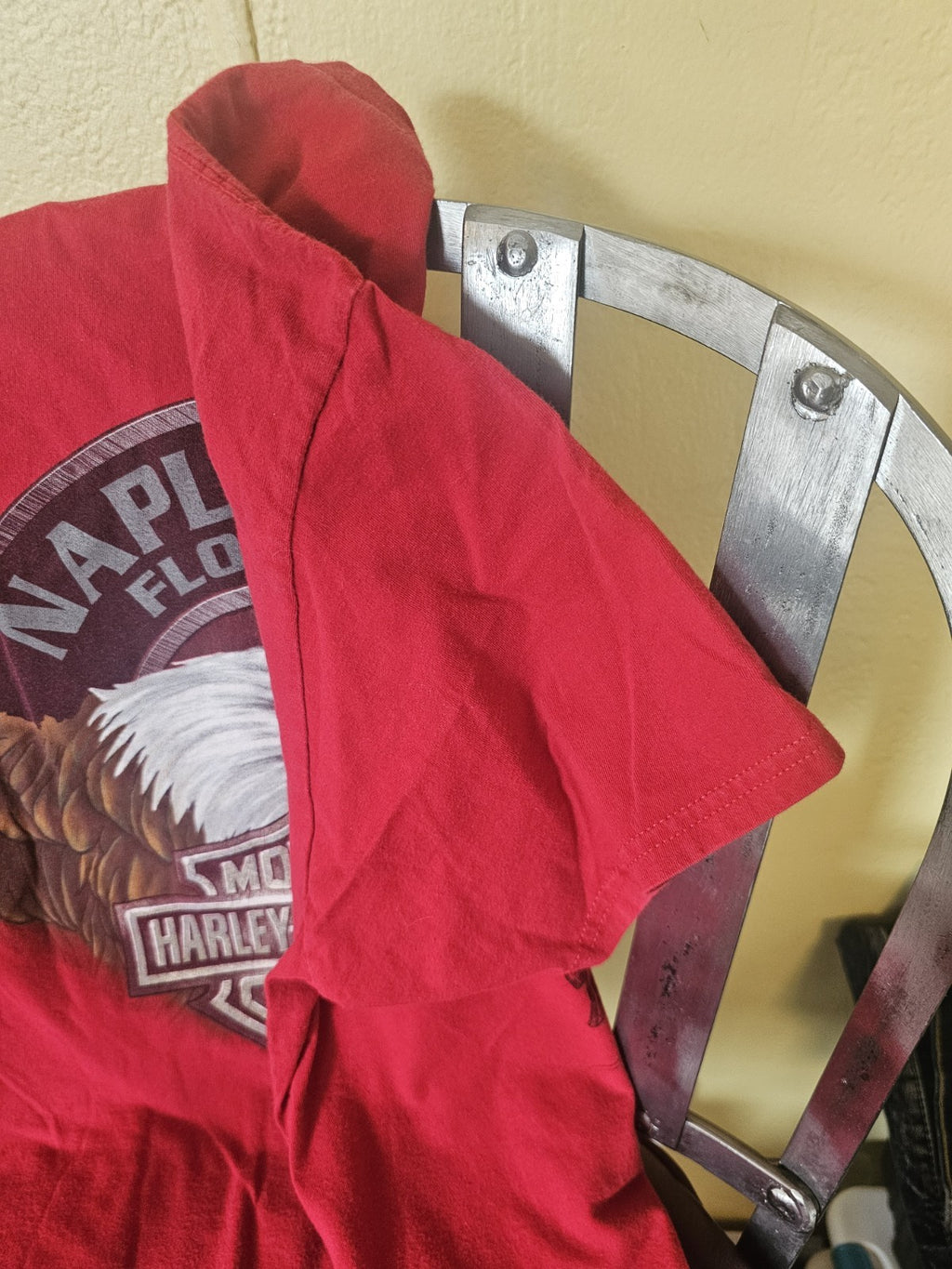 T Shirt Hanes brand  Harley Davidson shirt size L red