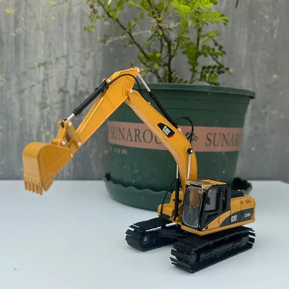 CAT 320D Excavator Model 1:50 Diecast Display
