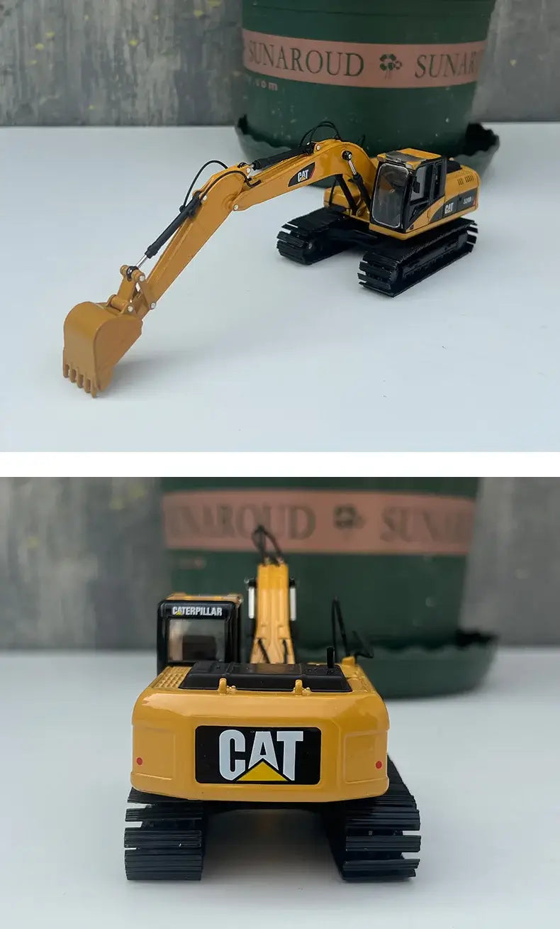 CAT 320D Excavator Model 1:50 Diecast Display
