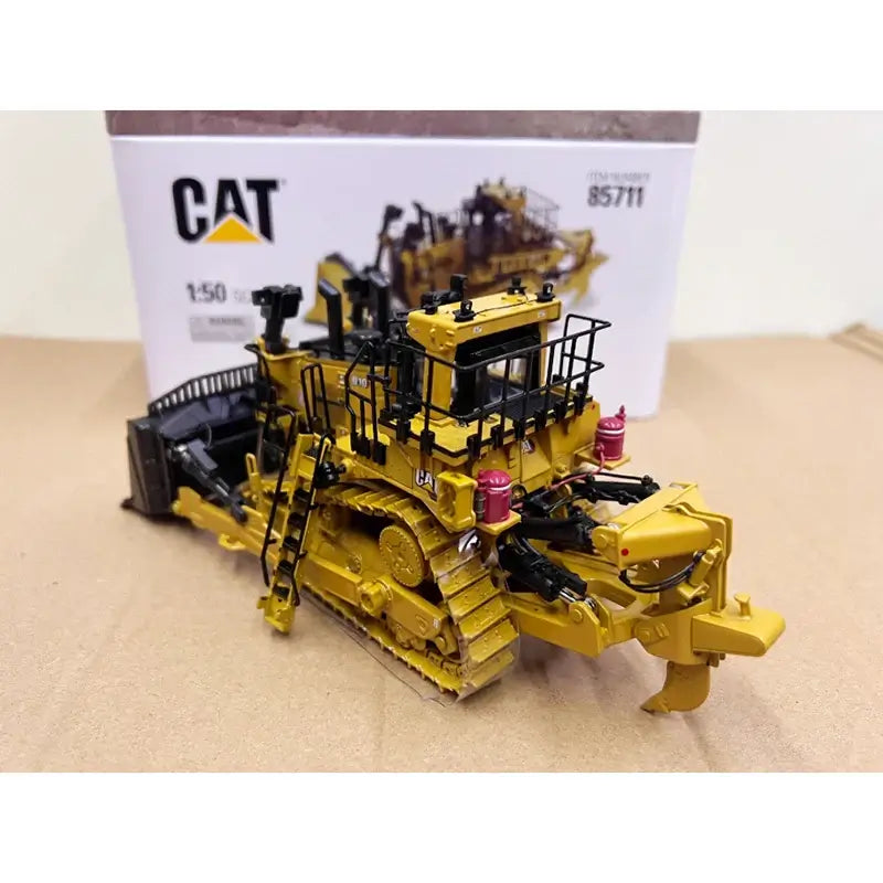 CAT D10 Dozer Model 1:50 Diecast Bulldozer