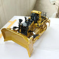 Cat D11T Bulldozer Model 1:50 Diecast Dozer