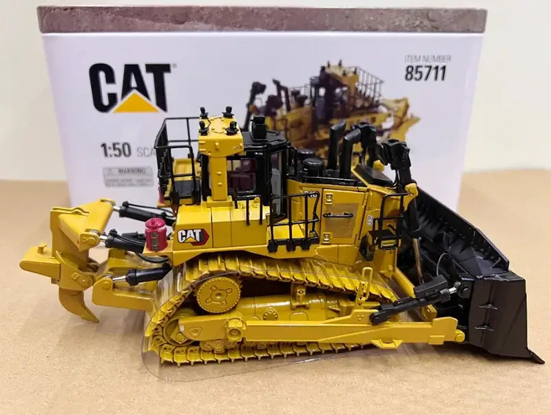 CAT D10 Dozer Model 1:50 Diecast Bulldozer