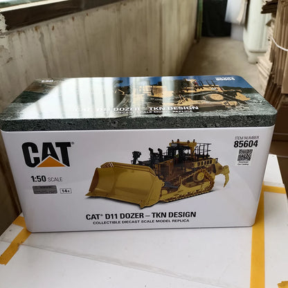 Die-cast 1:50 Scale Cat D11t Dozer-tkn Design Bulldozer Simulation Alloy Engineering Vehicle Model 85604 Fan Collection Souvenir