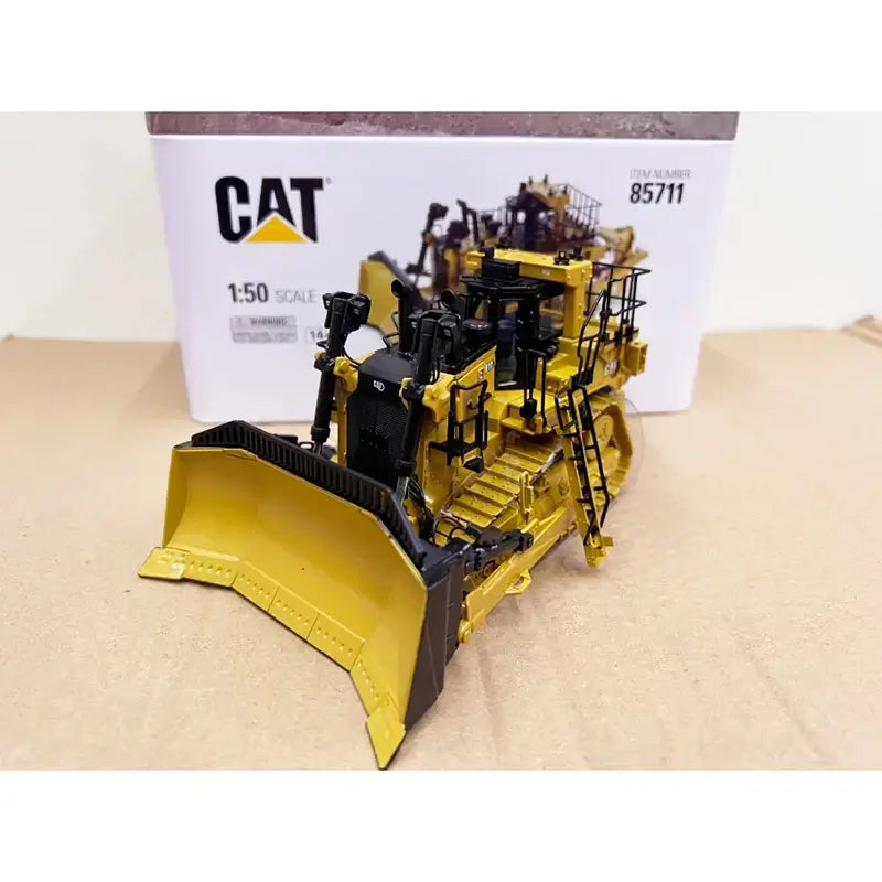 CAT D10 Dozer Model 1:50 Diecast Bulldozer